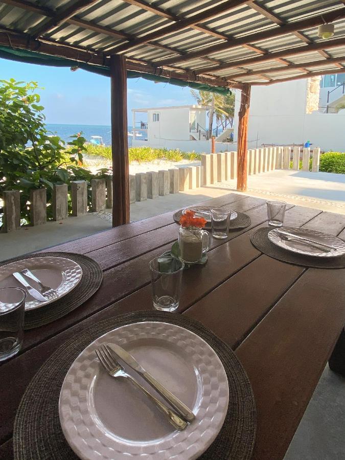 Casa Lucia Beachfront 푸에르토 모렐로스 외부 사진
