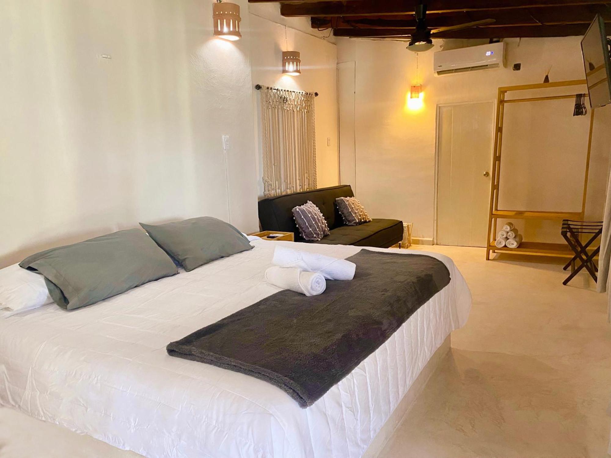 Casa Lucia Beachfront 푸에르토 모렐로스 외부 사진